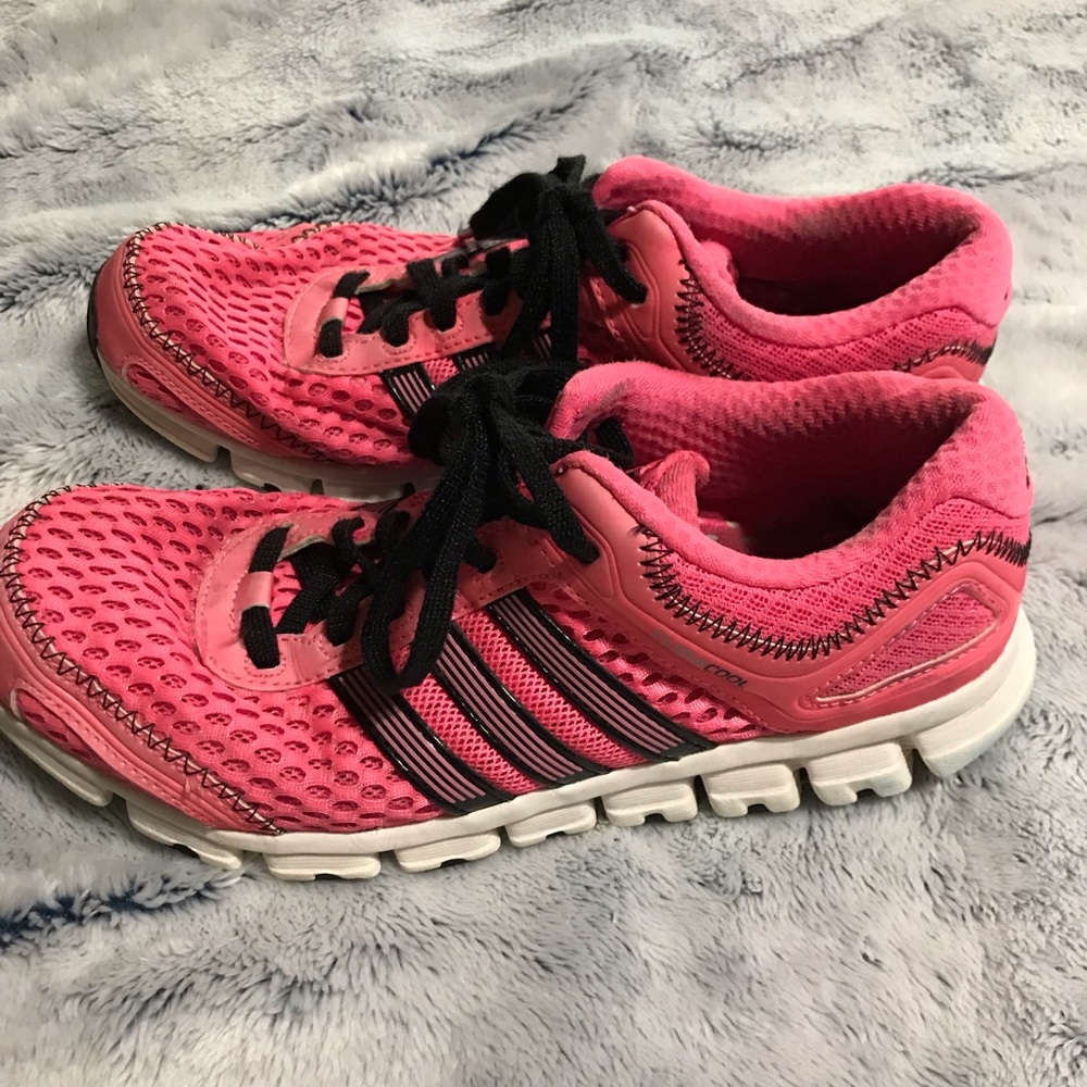 Women’s Adidas Running Shoes. GUC!